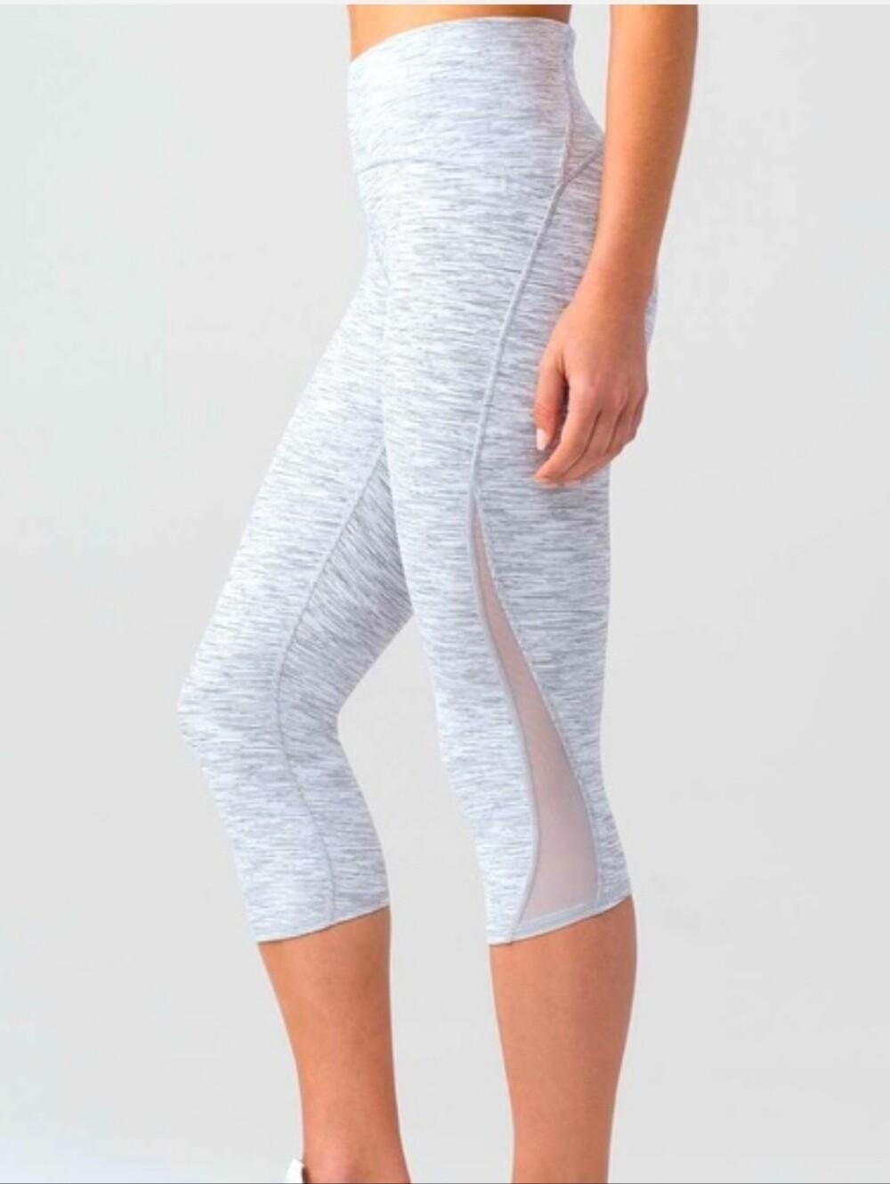Lululemon Train Times Crop (17") Wee Are From Space Ice Grey Alpine White Size 6